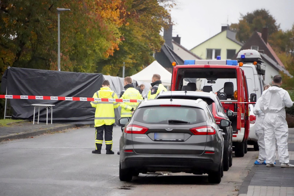 Nach Leichenfund auf Wiese in NRW: Polizei nimmt drei Minderjährige fest!