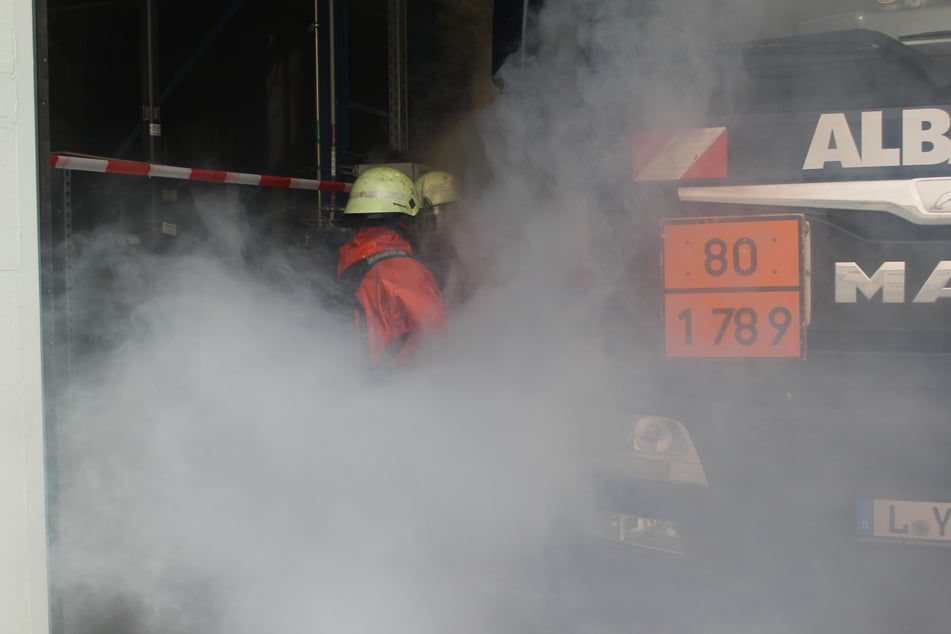 Beim Abtransport von giftigen Altbädern ist eine große Menge Salzsäure freigesetzt worden.