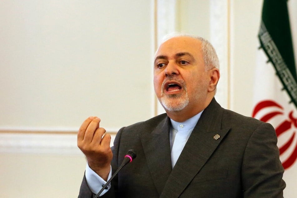 Iranian Vice President for Strategic Affairs Mohammad Javad Zarif has urged US president-elect Donald Trump to take a different approach toward Tehran in his second term in office.