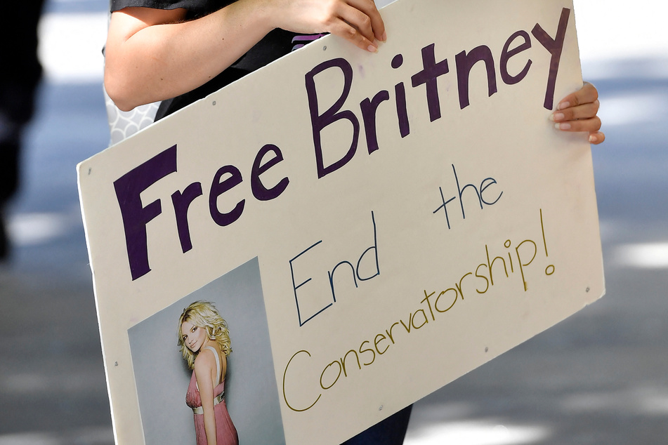 Britney Spears is said to be "in danger of going broke" after her conservatorship was lifted.