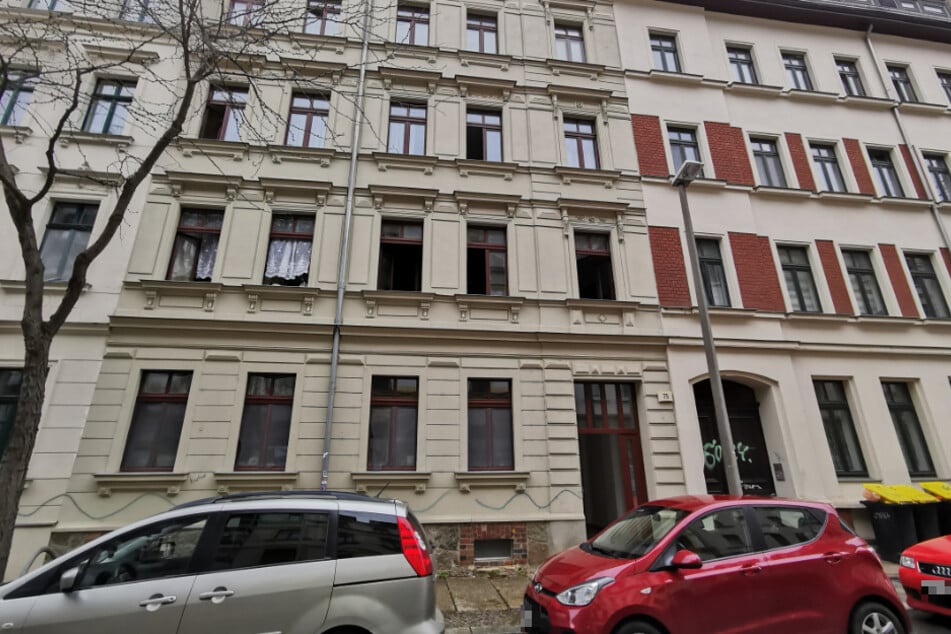 Das betroffene Haus Ludwigstraße 75. In einer Wohnung im ersten Obergeschoss war am Mittwoch ein Feuer ausgebrochen.
