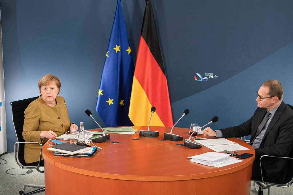 Bundeskanzlerin Angela Merkel (CDU) und der Regierende Bürgermeister von Berlin, Michael Müller (SPD).