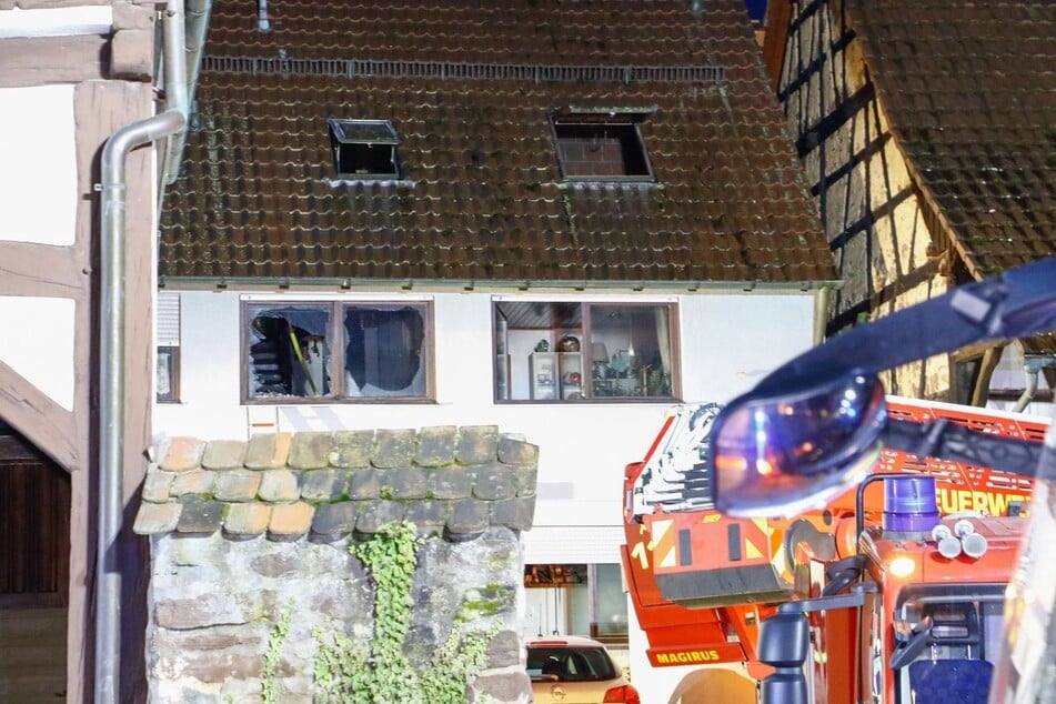 Das Gebäude ist nach dem Feuer nicht mehr bewohnbar.