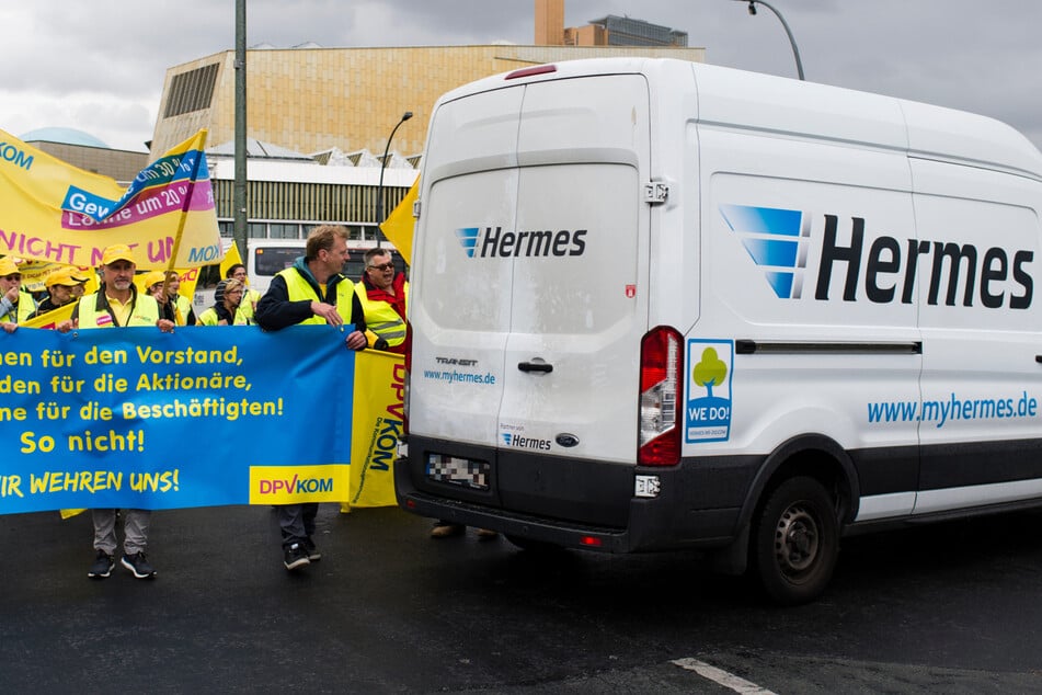 Die Gewerkschaft Verdi hat für das Hermes-Zentrum in Sachsen-Anhalt einen viertägigen Streik angekündigt. (Archivbild)