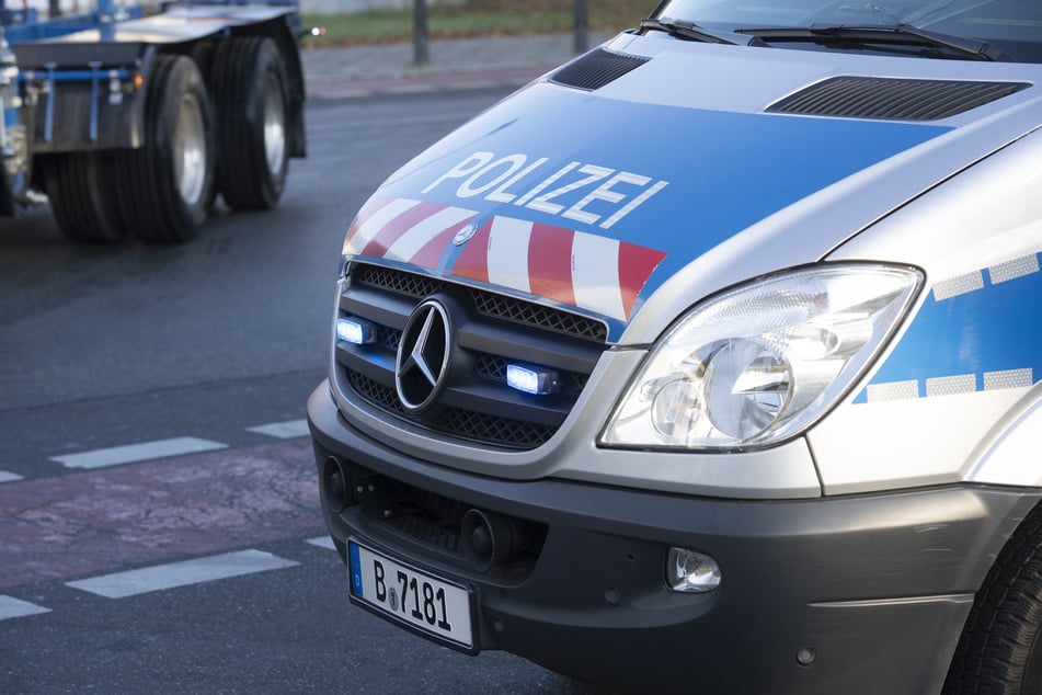 Die Berliner Polizei hat die Ermittlungen zum Unfallgeschehen aufgenommen. (Symbolbild)