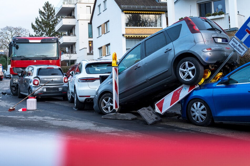 Bei dem Zwischenfall in Wiesbaden entstand außerdem ein hoher Sachschaden.