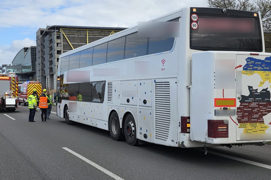 Der Reisebus wurde hinten nur leicht geschrammt.