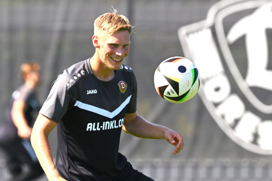 Trotz sommerlicher Temperaturen von 30 Grad hatte Jonas Sterner (22) am Donnerstag beim Training ein Lächeln auf den Lippen.