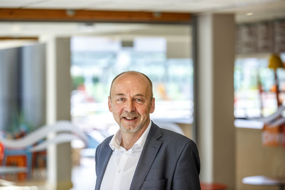 Matthias Waurick (62) ist Chef der Dresdner Bäderbetriebe.