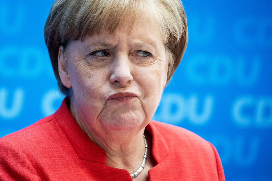 Bundeskanzlerin Angela Merkel (66, CDU) spricht sich für den von Armin Laschet (60, CDU) vorgeschlagenen "Brücken-Lockdown" aus.