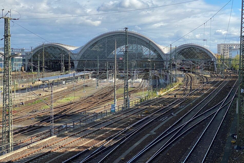 Kein Zug rollt mehr am Dresdner Hbf.