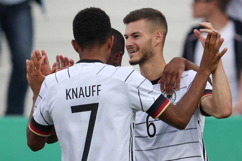 Krauß hat am Freitagabend im Quali-Spiel der U21 gegen Ungarn das 3:0 erzielt. Das Team siegte 4:0 und löste das Ticket für EM.