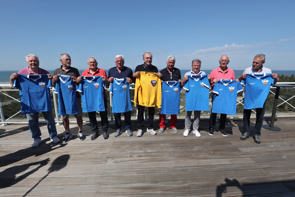 Ein paar der WM-Spieler der DDR-Nationalmannschaft von 1974 trafen sich zum 50-jährigen Jubiläum an der Ostsee.