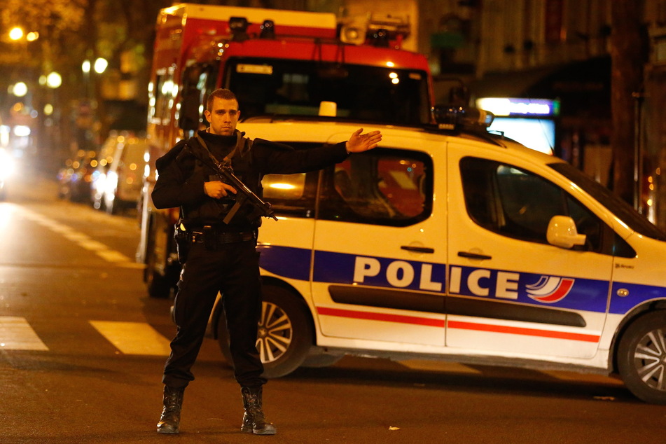 Die Polizei tötete den mutmaßlichen Angreifer. (Symbolbild)
