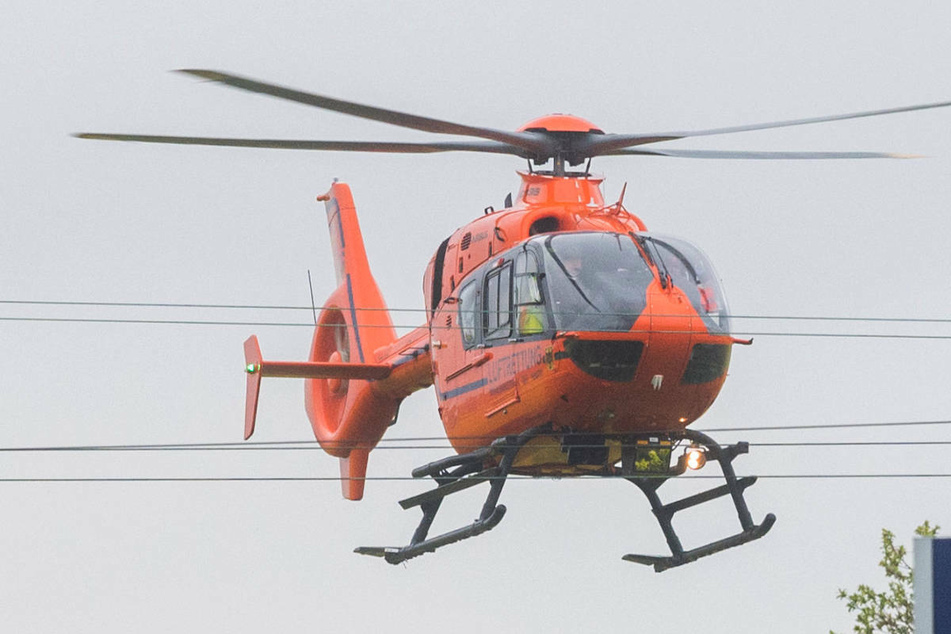 Im Zuge der Rettungsmaßnahmen sind auch zwei Hubschrauber zum Einsatz gekommen. (Symbolfoto)