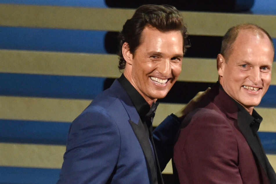 McConaughey und Harrelson lassen aufhorchen: Sind die Hollywood-Stars etwa Brüder?