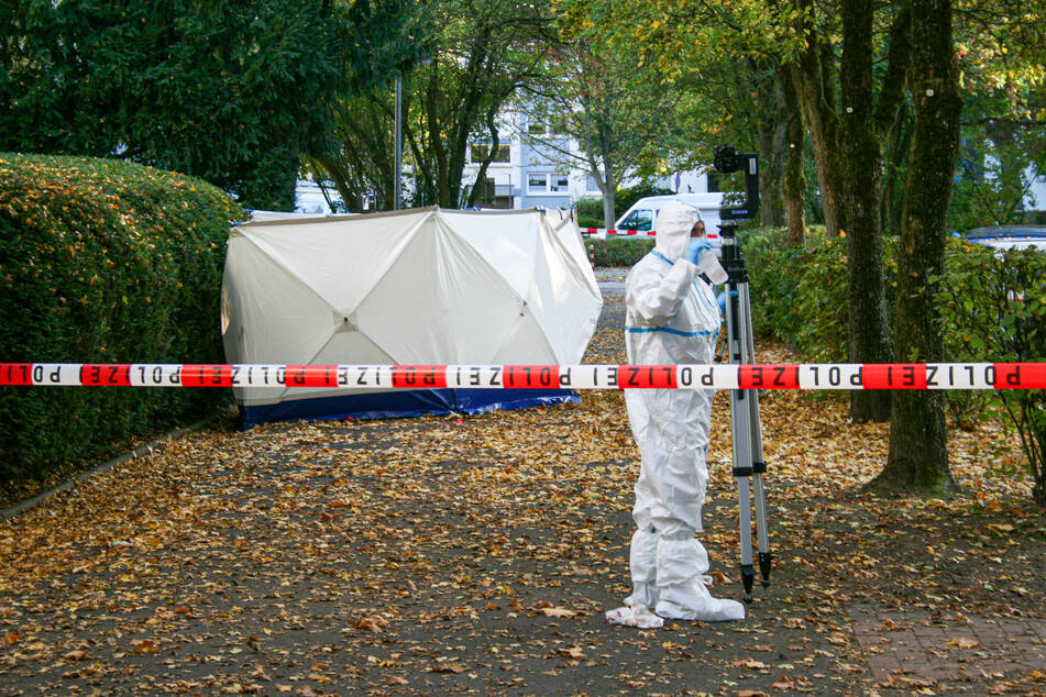 Am Sonntagnachmittag wurde eine 30-jährige Mutter in Bremen mit einem Messer erstochen.