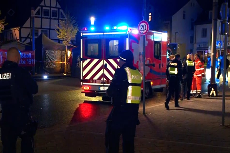 Die Einsatzkräfte mussten am Mittwochabend zur Herdecker Maiwoche ausrücken.