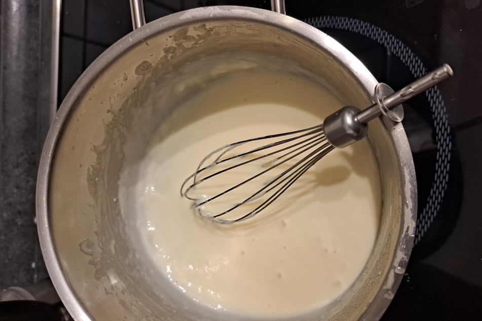 Many people get scared by béchamel, but it's actually quite easy.