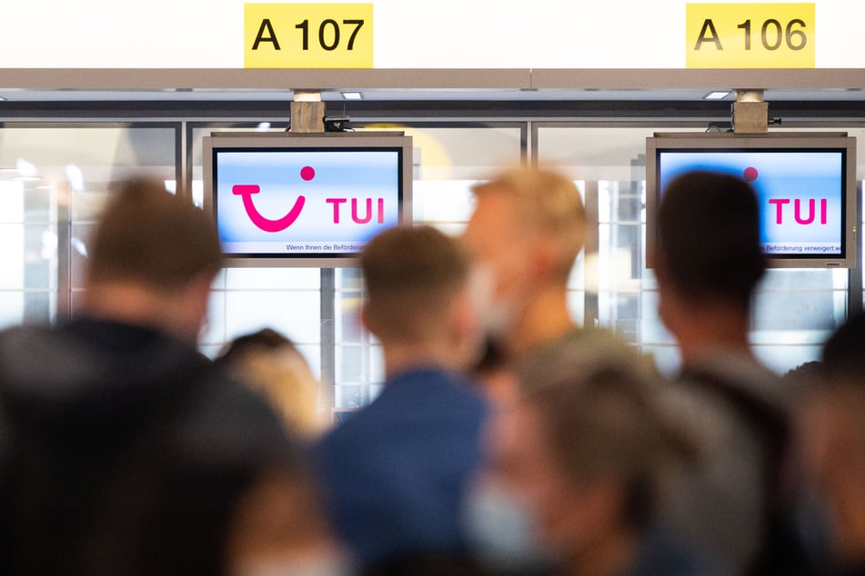 Ab Montag wird die Heimkehr für Urlauber aus Spanien nach Deutschland unangenehmer - sofern nicht genesen oder geimpft. (Symbolbild)