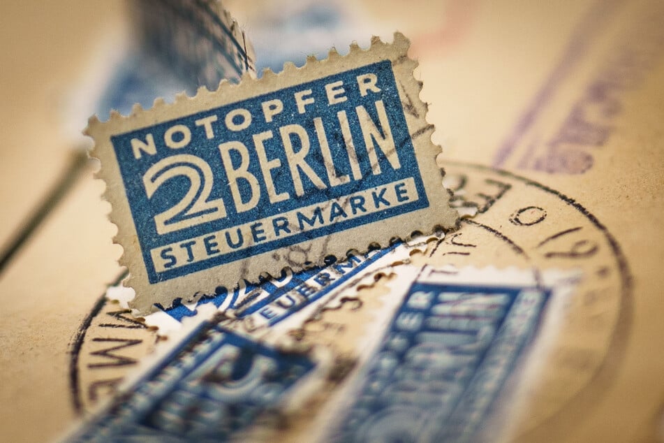 Die Steuermarke "Notopfer Berlin" hatte einen Wert von 2 Pfennig.