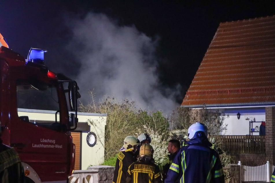 Die Kameraden der Feuerwehr konnten den Brand schnell unter Kontrolle bringen.