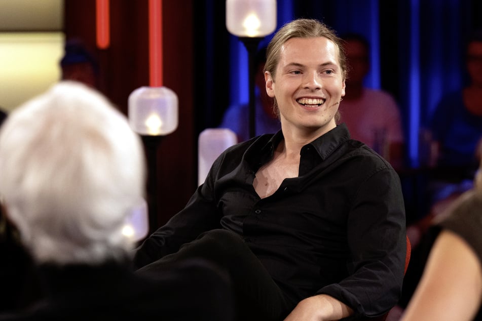 Gabriel Kelly (24) war am Freitagabend zu Gast beim "Kölner Treff" und sprach dort unter anderem über seine ungewöhnliche Kindheit und Jugend.