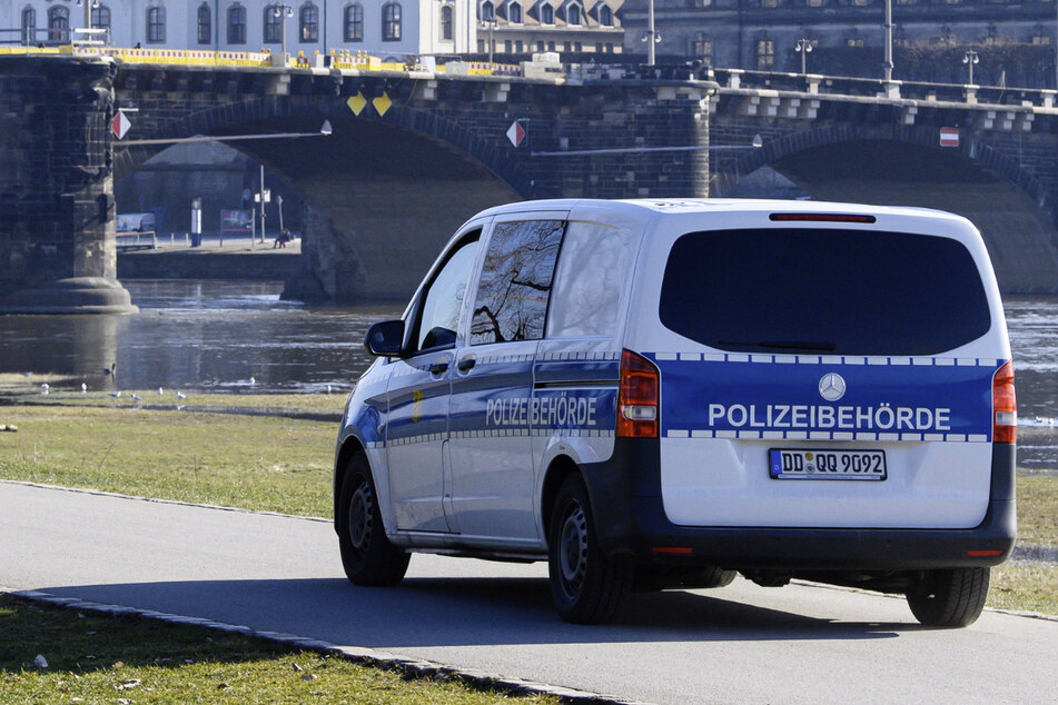 Die Polizei ermittelt im Fall des Entblößers auf dem Elberadweg unter anderem wegen Exhibitionismus. (Symbolbild)