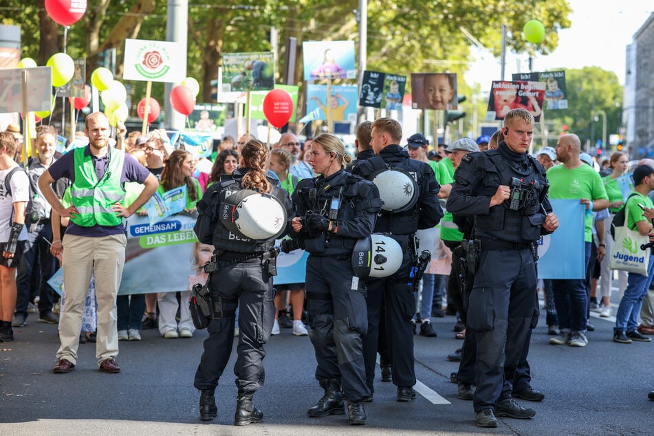 Bereits im vergangenen Jahr zog der "Marsch für das Leben" durch die Kölner Innenstadt. (Symbolfoto)