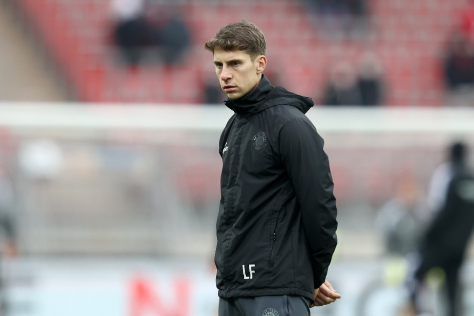 Ex-Co-Trainer Loïc Favé (30) hat seinen Vertrag beim FC St. Pauli aufgelöst.