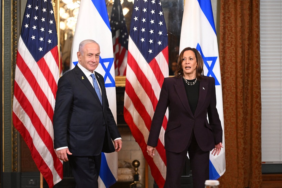 US Vice President Kamala Harris (r.) and Israeli Prime Minister Benjamin Netanyahu (l.) arrive for a meeting in the Vice President’s ceremonial office at the Eisenhower Executive Office Building in Washington, DC on July 25, 2024.