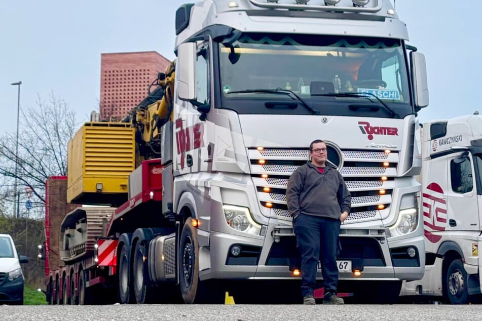Lkw-Fahrer Marco Flaschmann fährt selbst große Gefährte und beantwortet alle Fragen rund um Trucks und Technik.