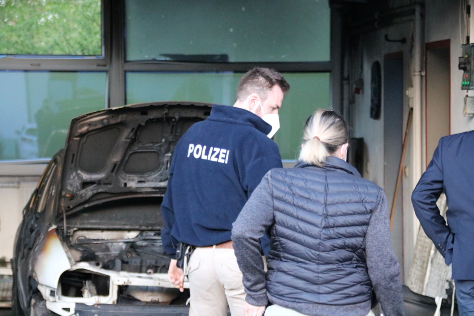 Die Kriminalpolizei aus Neuwied/Rhein hat sich den weiteren Ermittlungen angenommen.