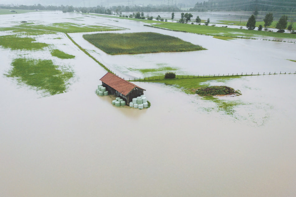 Zahlreiche Felder wurden überflutet. Das Bundesland Salzburg hatte es besonders erwischt.