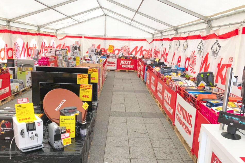 Im Zelt findet Ihr hunderte starke Technik-Produkte zum Sonderpreis.