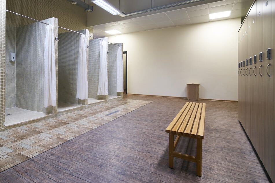 Der 20-Jährige gab an, von dem anderen Mann (25) unter der Dusche des Fitnessstudios angegangen worden zu sein. (Symbolfoto)