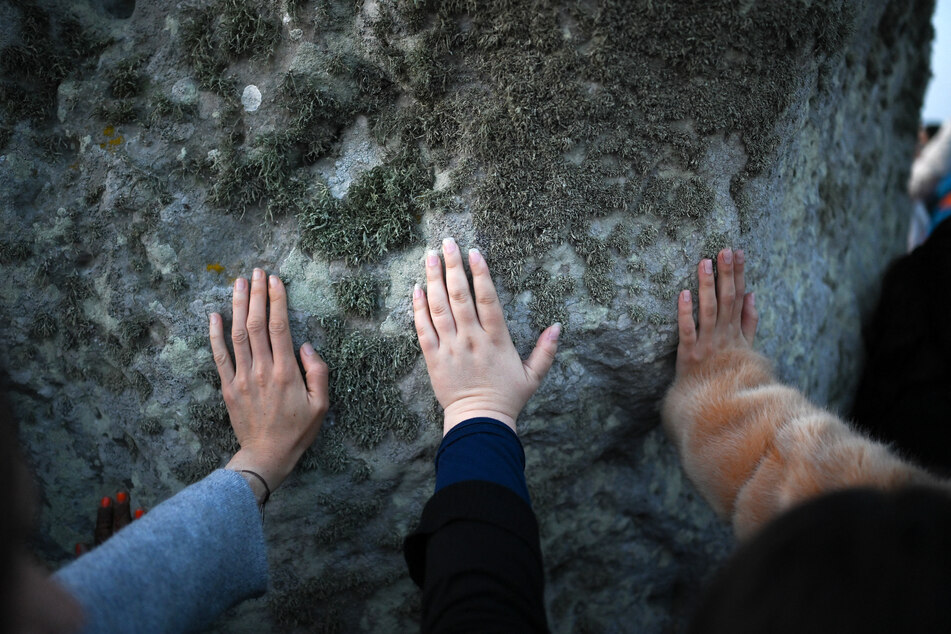 Whether people around 2,500 BC were capable of transporting such huge stones from Wales had already been a matter of heated debate among archaeologists and historians.