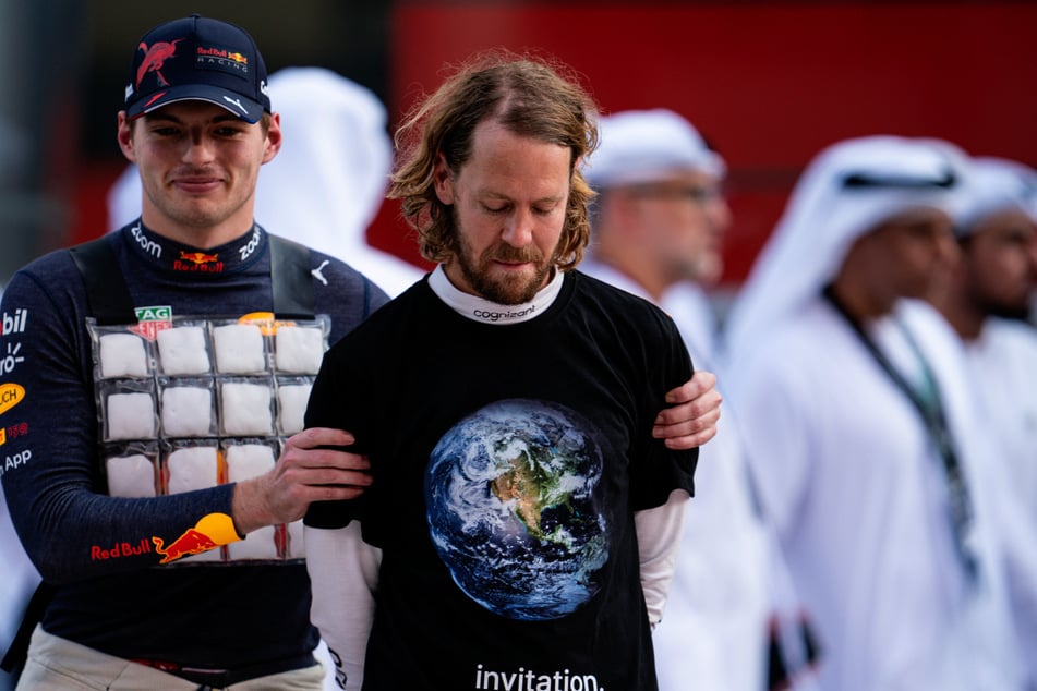 Max Verstappen (l.) und Sebastian im November 2022 beim Großen Preis von Abu Dhabi. Es war das bislang letzte Formel-1-Rennen des gebürtigen Heppenheimers.