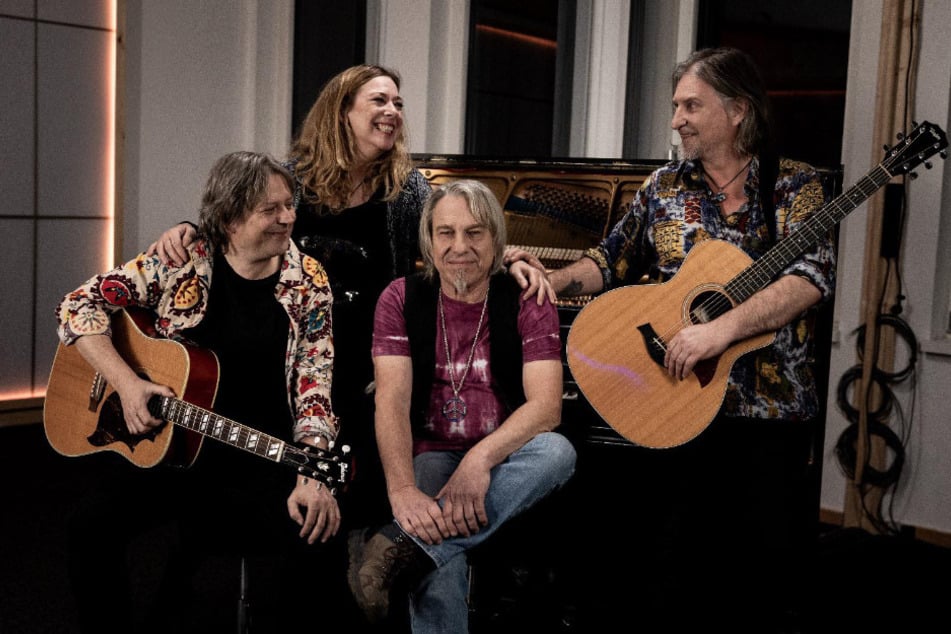 Dirk Zöllner (63, r.) und Steffi Breiting präsentieren ein Mix aus ihrem Repertoire.