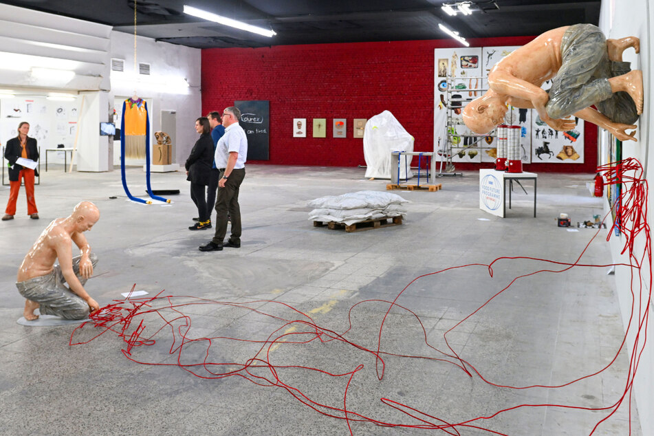 Dresden: Kunstausstellung Ostrale öffnet heute in der Robotron-Kantine