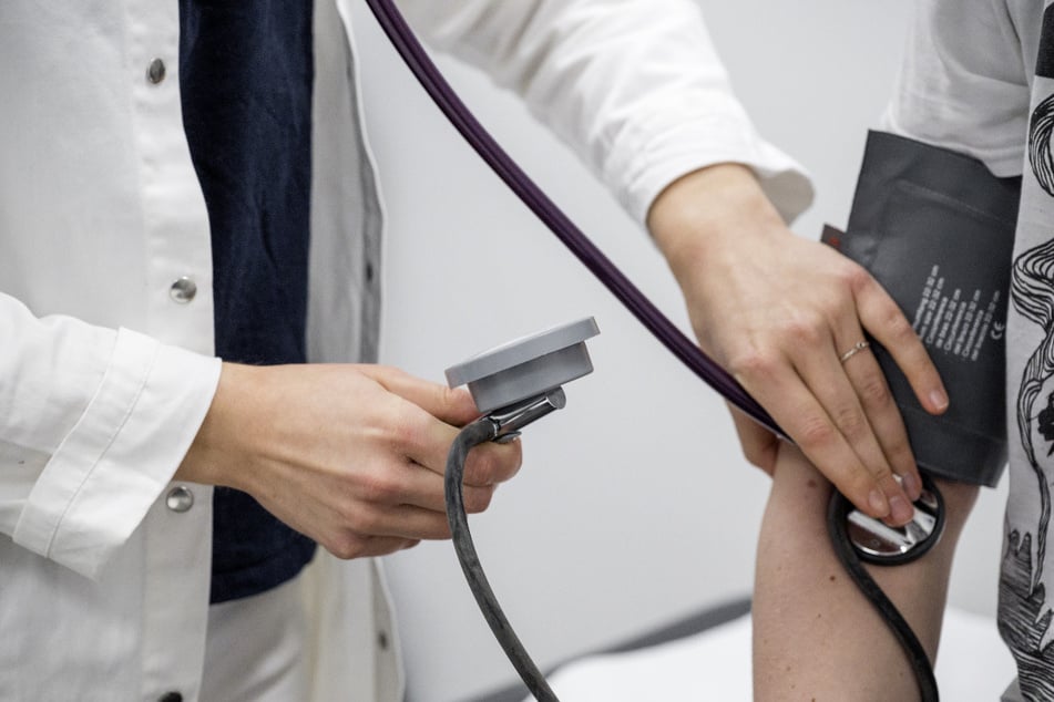 Diese Praxen haben Heiligabend in Hamburg auf. (Symbolfoto)