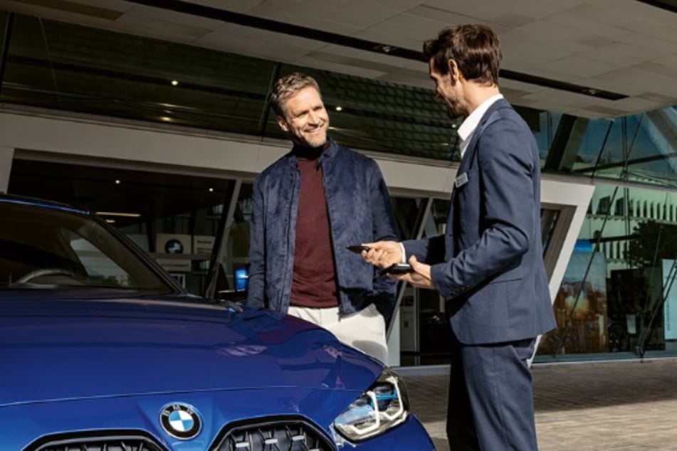 Das Team von BMW Berlin freut sich schon auf Euren Besuch.