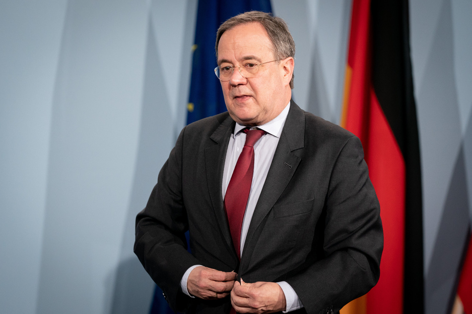 NRW-Ministerpräsident Armin Laschet (CDU) ist erfreut über den neuen Impfrekord.