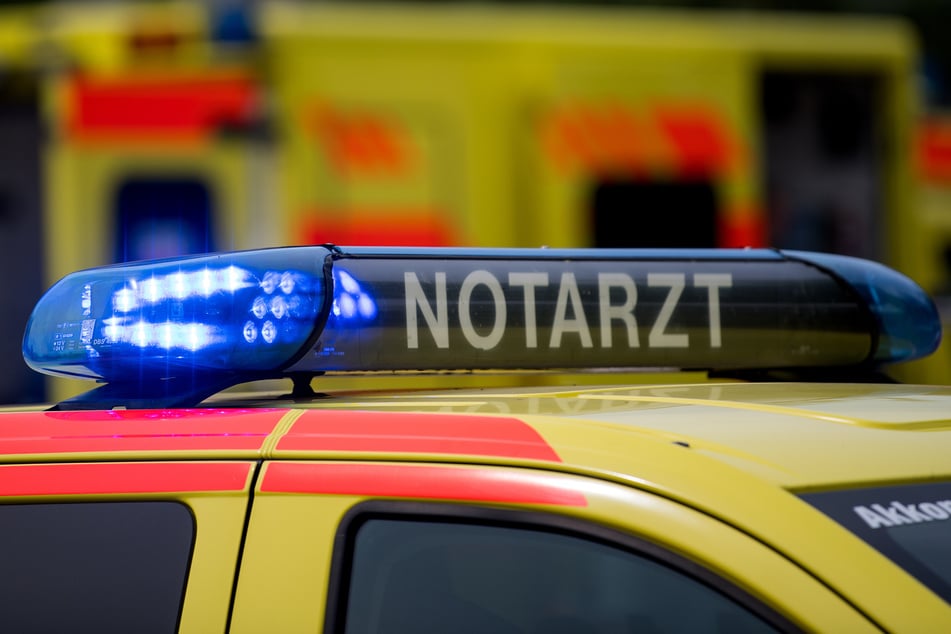 Dresden: Bei brütender Hitze: Aufzug in Dresden steckengeblieben - Frau kollabiert
