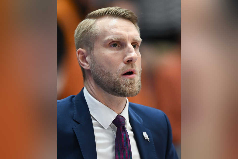 Baskets-Headcoach Tuomas Iisalo (40) und sein Team haben sich für die Playoffs qualifiziert.