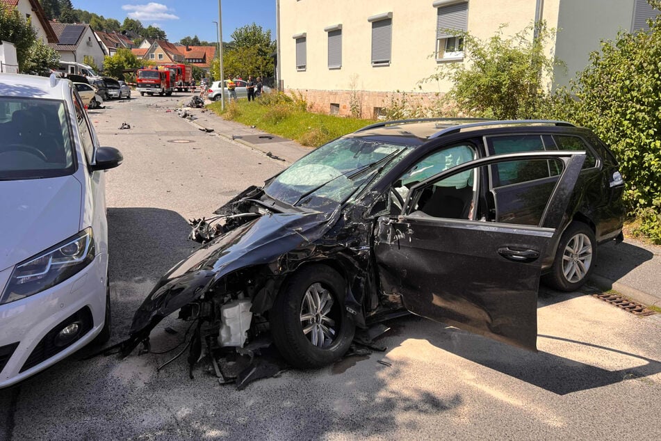 Mit diesem VW Passat seiner Tante verunfallte der 14-jährige Junge und erlitt leichte Verletzungen.