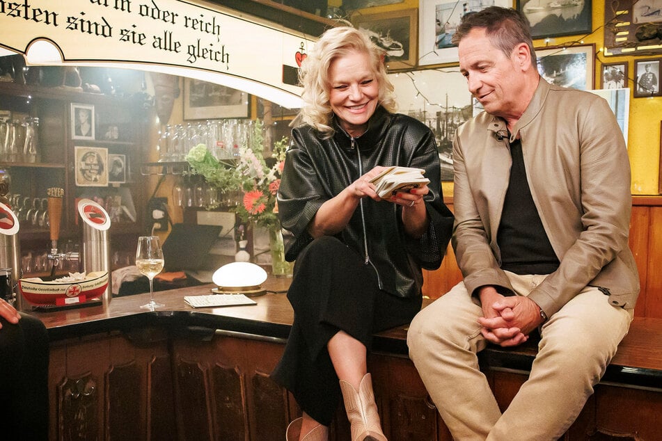 Umstrittener Gast: Dieter Nuhr lässt sich über die Macken seiner Frau aus