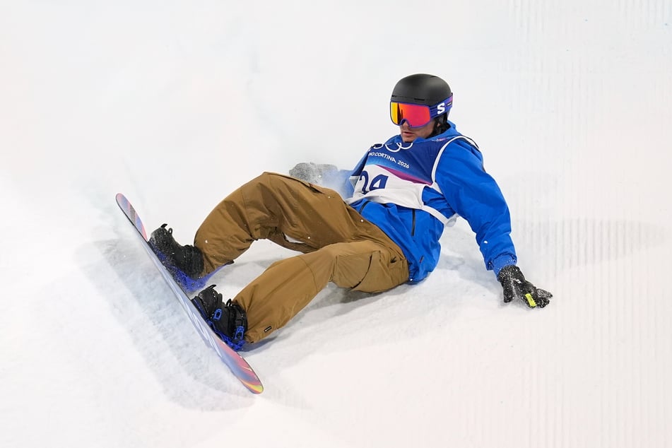 Deutschlands Freestyle-Snowboarder Noah Vicktor (24) stürzte bei seinen ersten beiden Versuchen.
