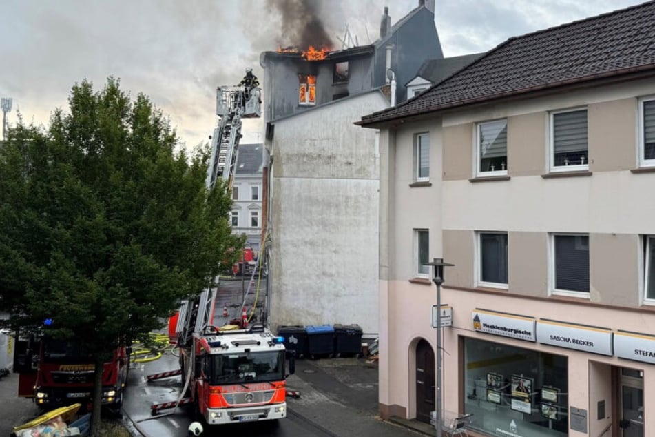 Alle drei betroffenen Wohnungen wurden vom Feuer extrem in Mitleidenschaft gezogen.