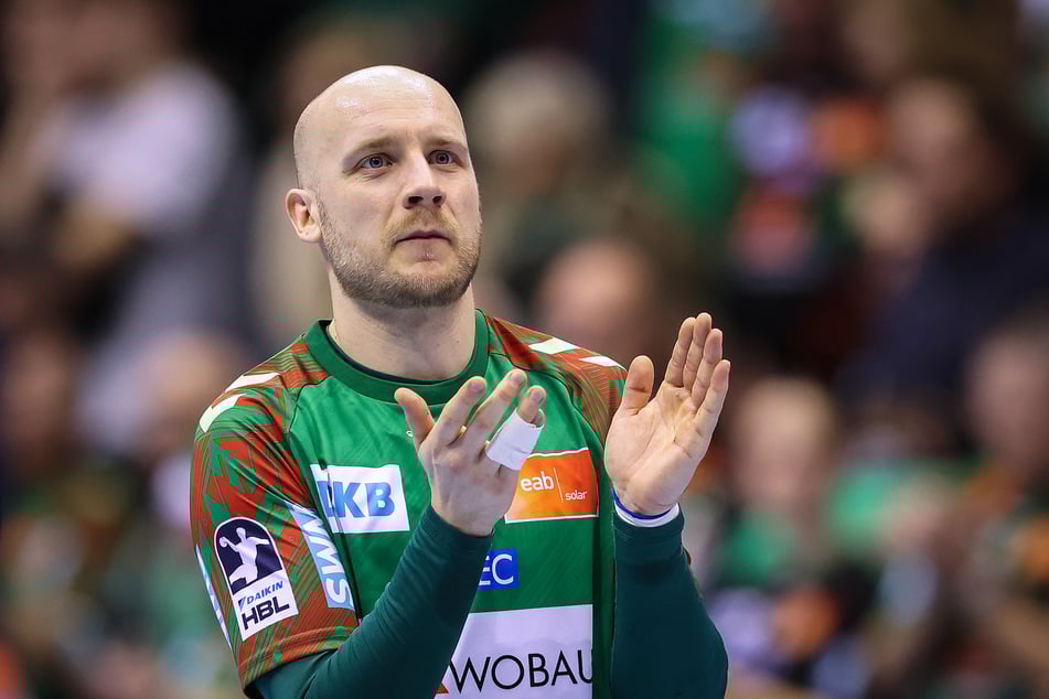 Vor der Partie wurde die Vertragsverlängerung von Werfer Daniel Pettersson (33) bekanntgegeben.